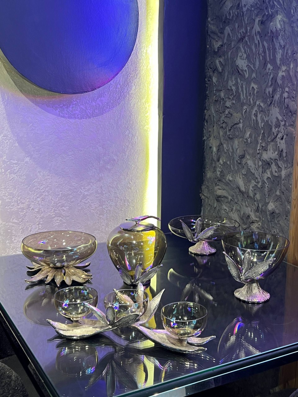 سرویس پذیرایی سانسوریا